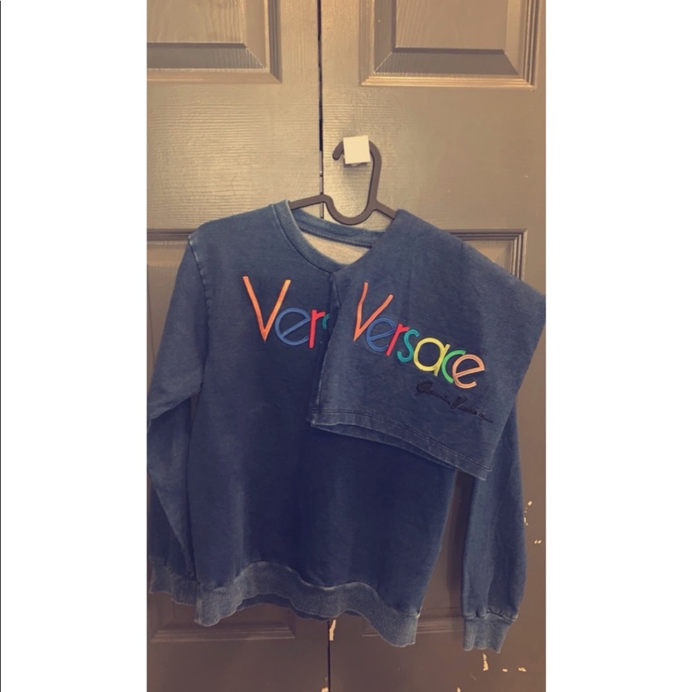 COPY - Boys Versace Sweatshirt/shorts set, size 10Y